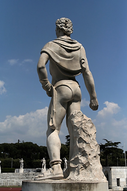 Stadio dei marmi 336